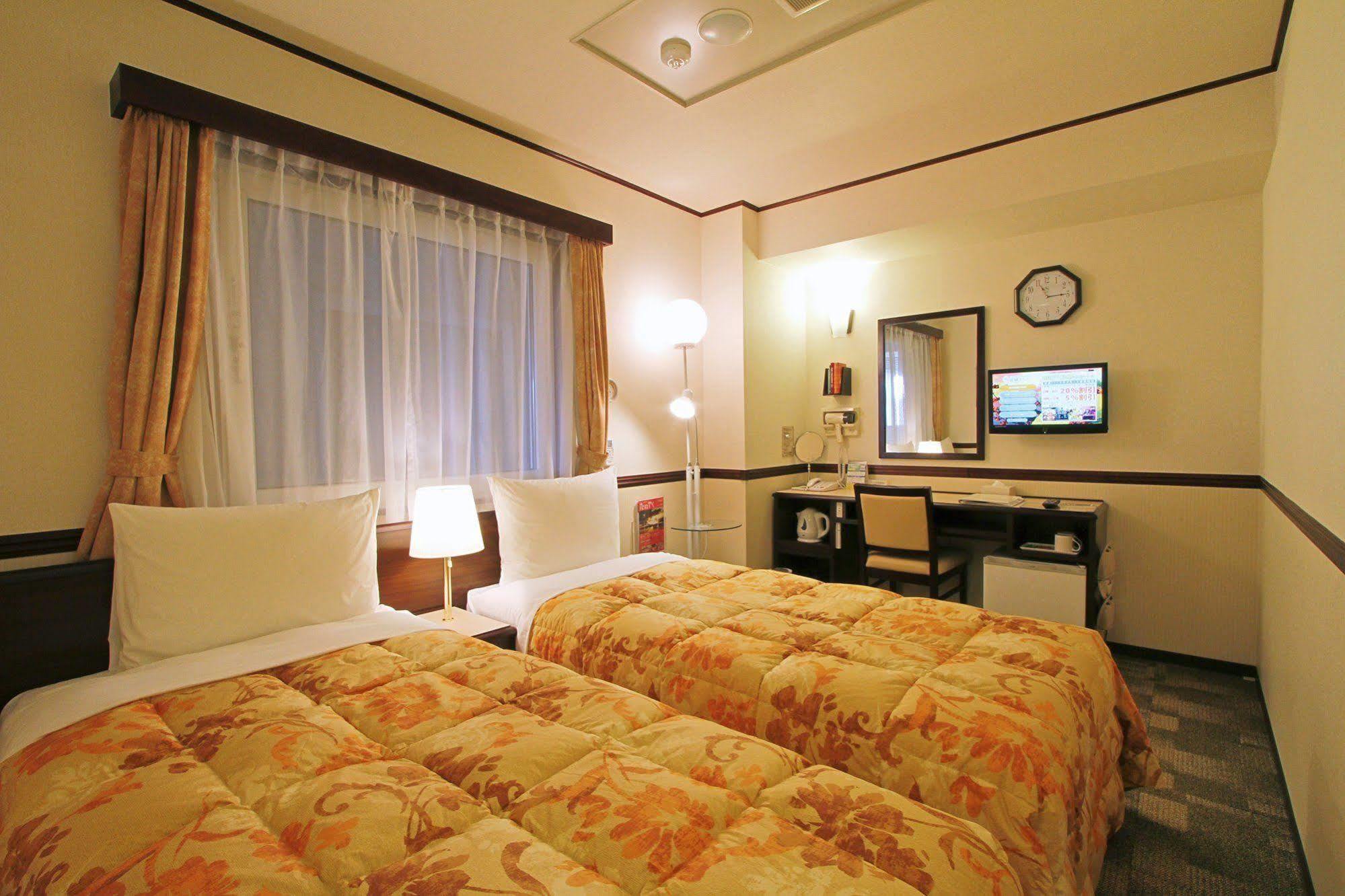 Toyoko Inn Sakudaira-Eki Asama-Guchi Luaran gambar